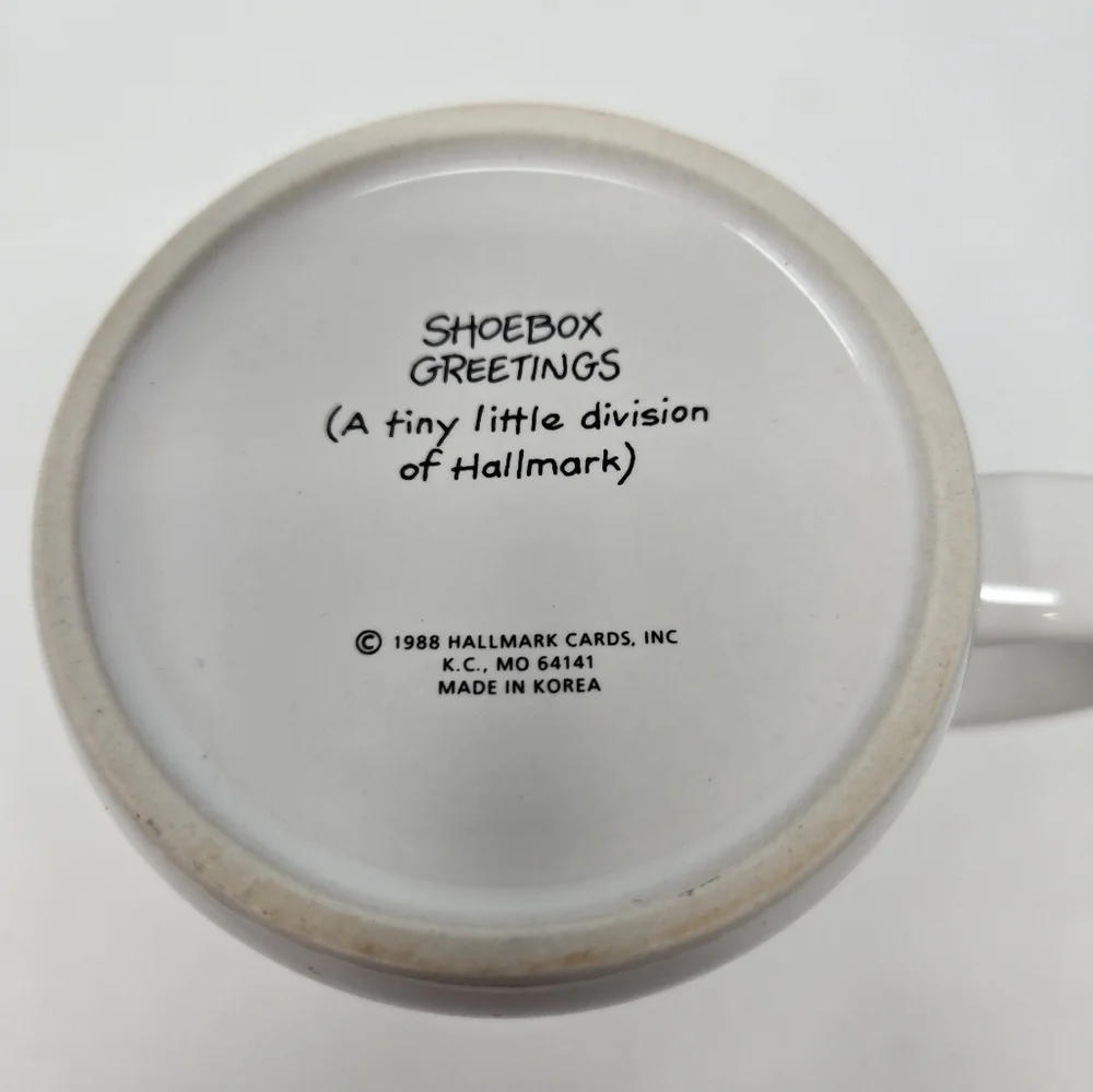 VINTAGE NOS HALLMARK SHOEBOX GREETINGS COFFEE MUG CUP GIVE ME A HUG BEARS WHITE